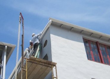 drip edge on this roof was put on backwards