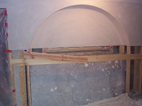 A pivoting swing arm is made from
a 1x8 supported by another 1x8