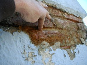 Scaffold cam shows badly deteriorated mortar
              between bricks.